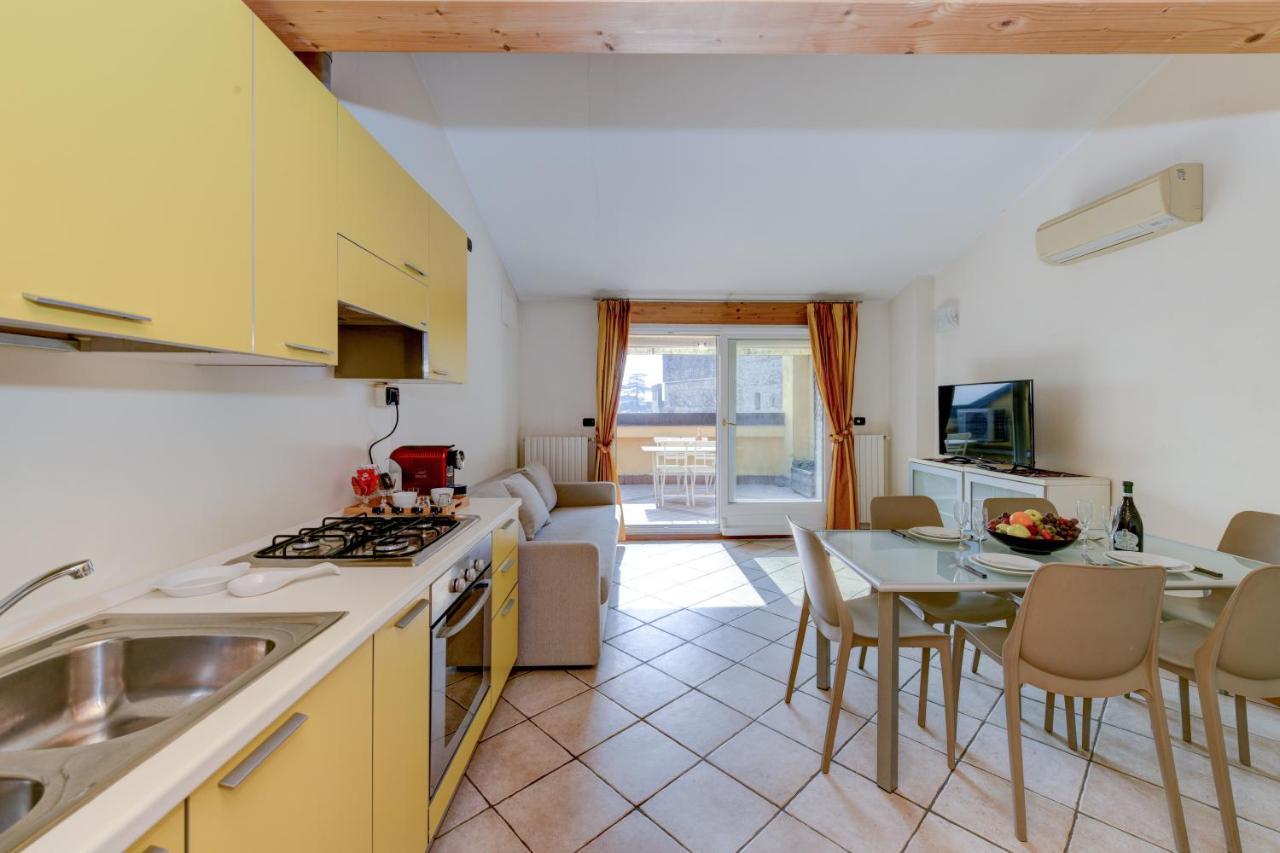 Sunset Apartment Home & Terrace Sirmione Ngoại thất bức ảnh